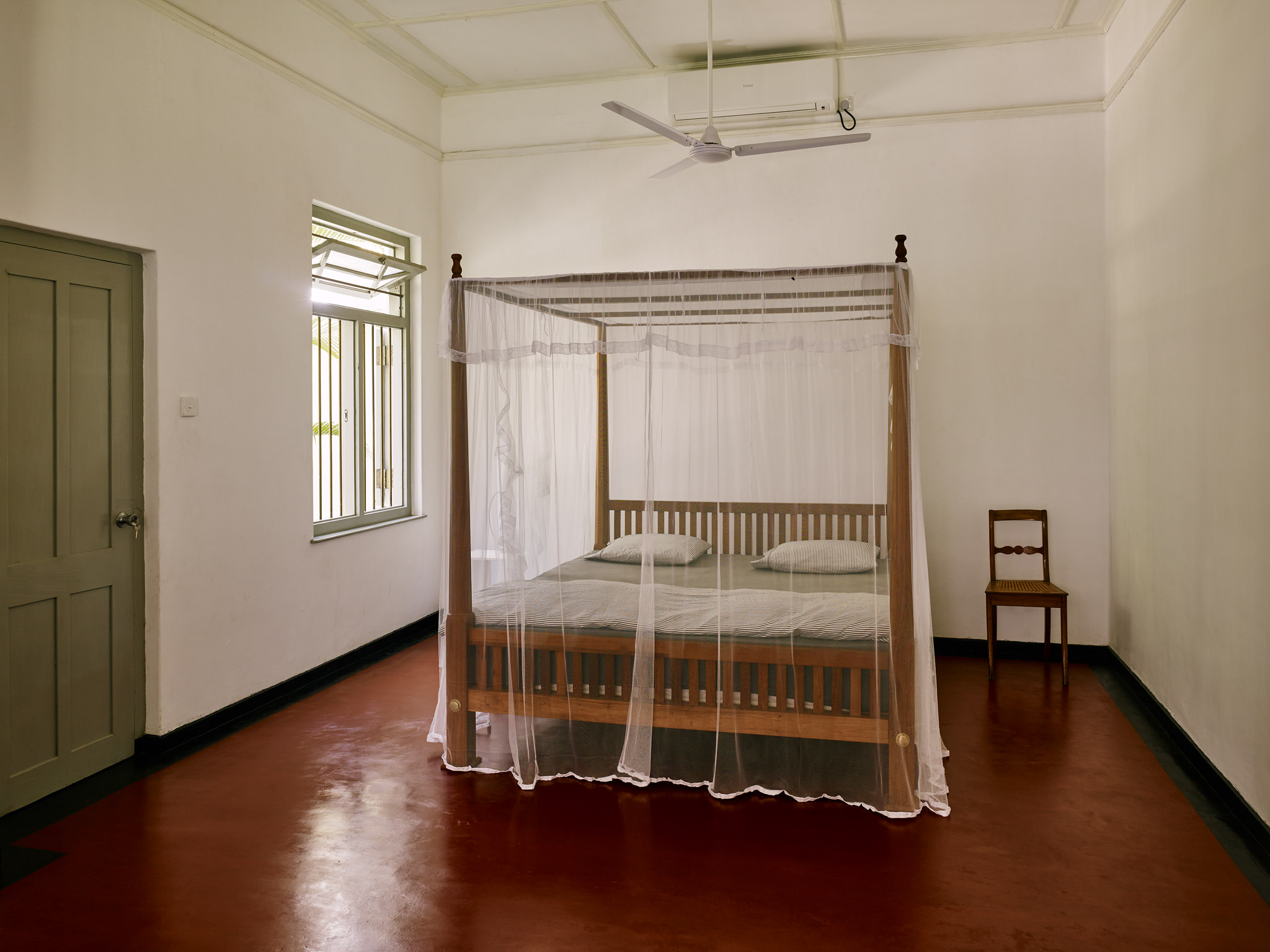 E15550 Alpa 049951 SCREEN